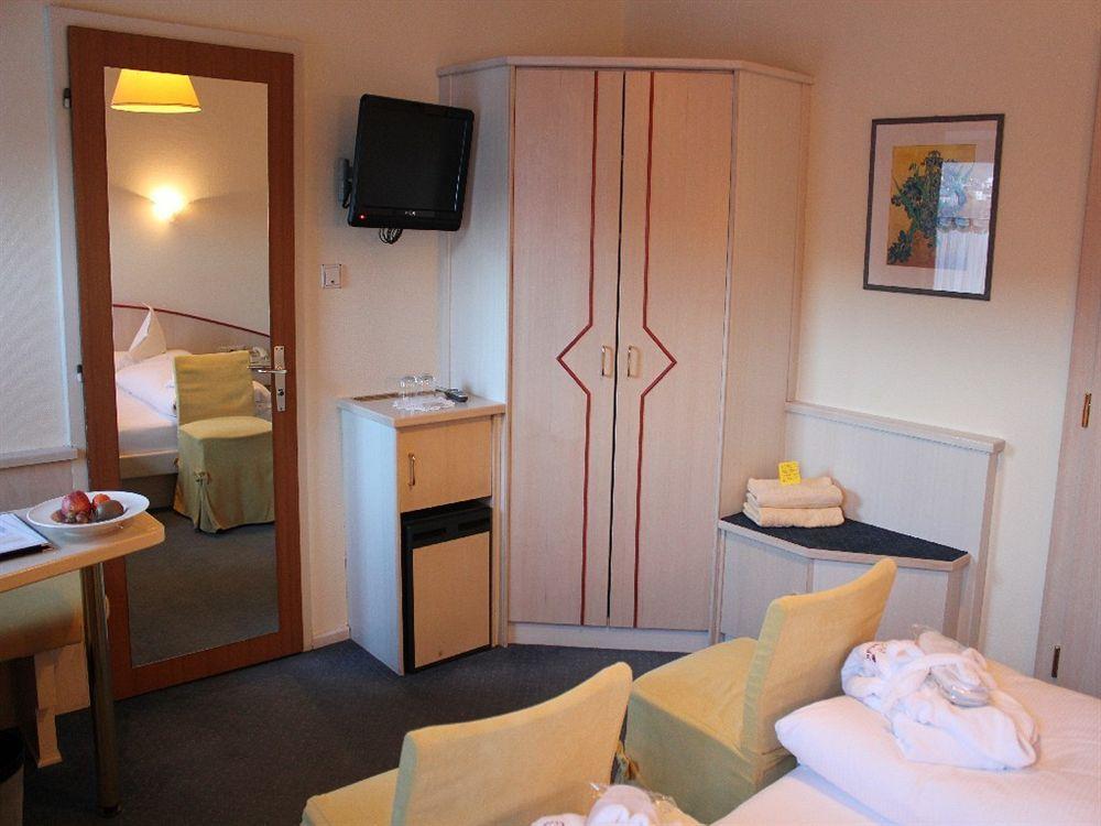 Hotel Loewenhof Μπρεσανόνε Εξωτερικό φωτογραφία